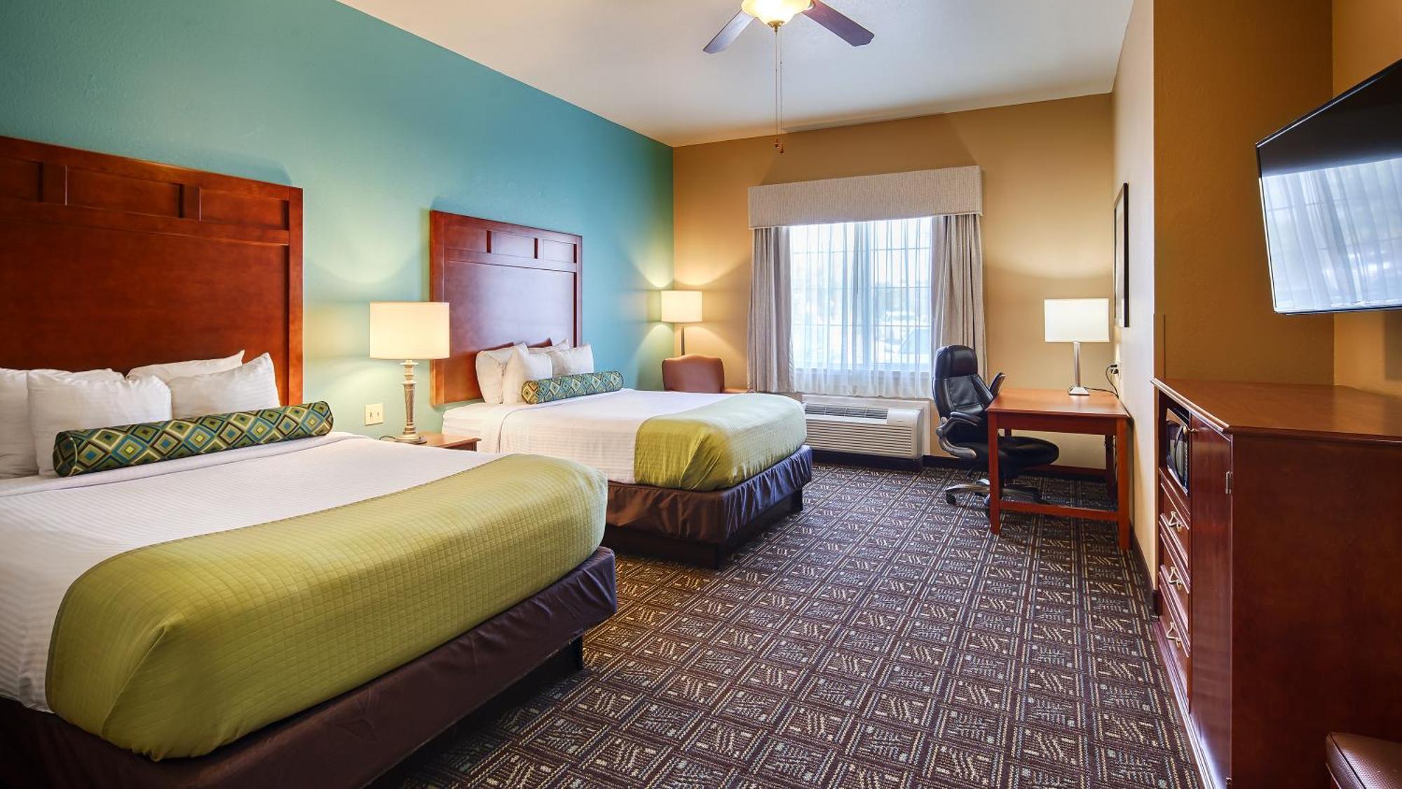 Hotel Western And 3*