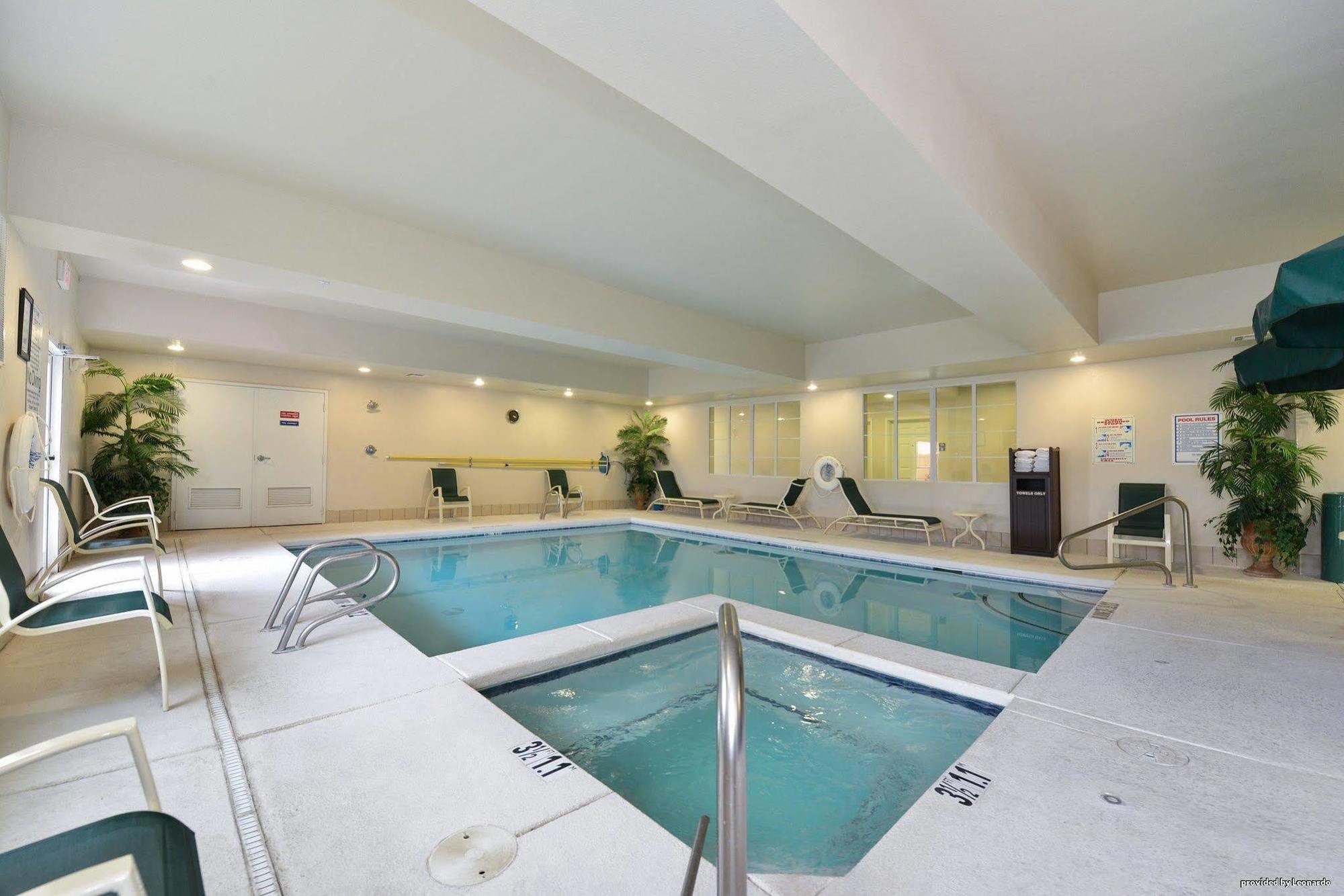 Western And Hotel 3*