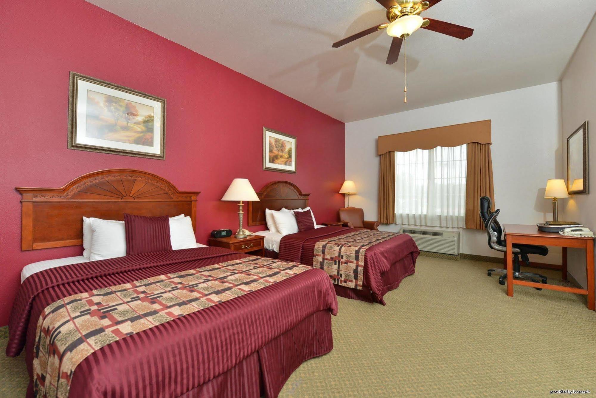 Hotel Western And